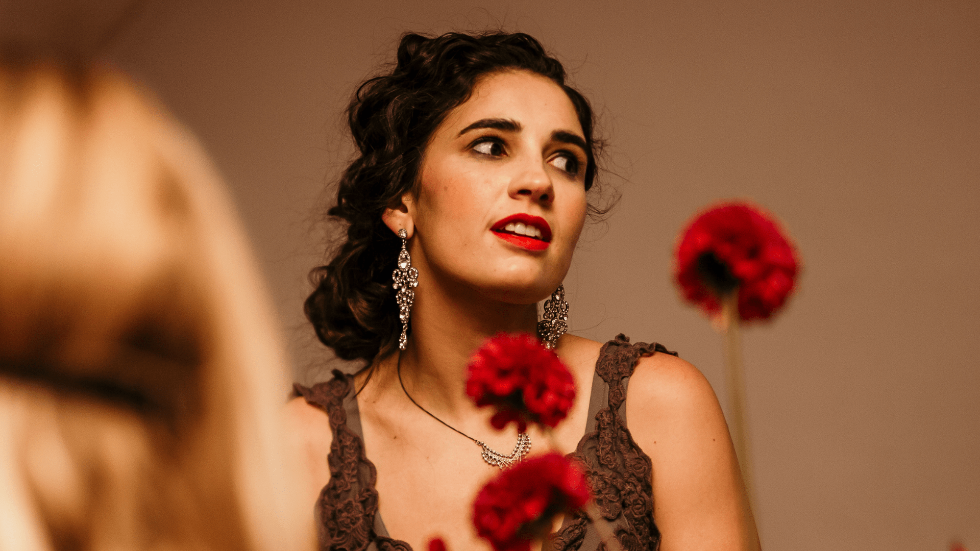 bespoke murder mystery dinner